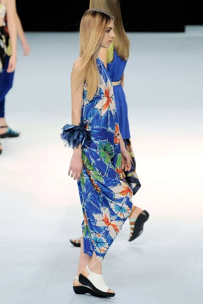 Look 45